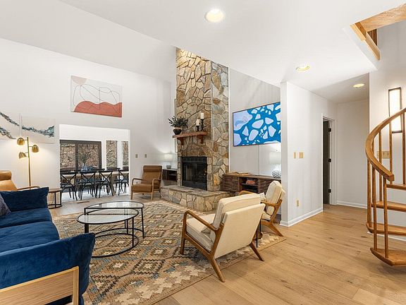 3rd image of 258 Red Fox Ct