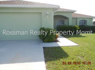 28 Nelson Rd N, Cape Coral, FL 33993