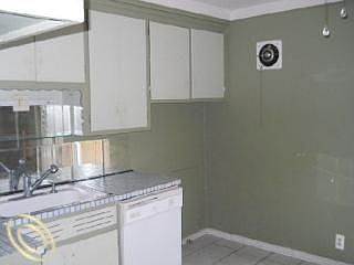 2nd image of 46458 Jefferson Ave