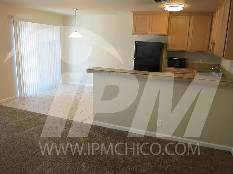 583 Morgan Drive — Photo 5