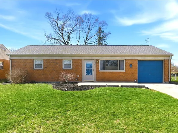 322 Lutz Dr, Englewood, OH 45322
