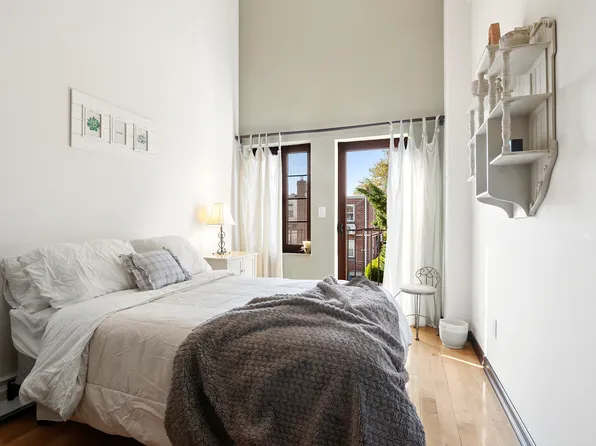 240 Battery Avenue image 9 of 21