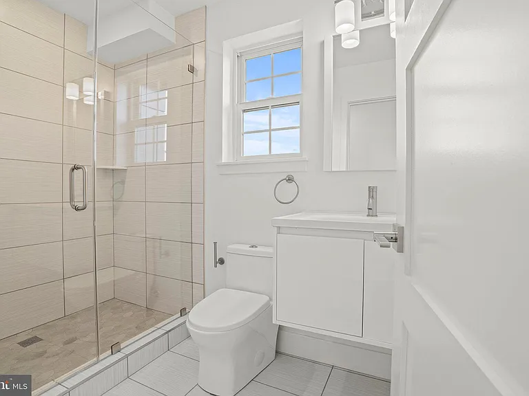 150 Fairmount Ave #2 — Photo 14