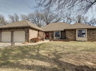 3345 W Berkeley Ct, Springfield, MO 65807