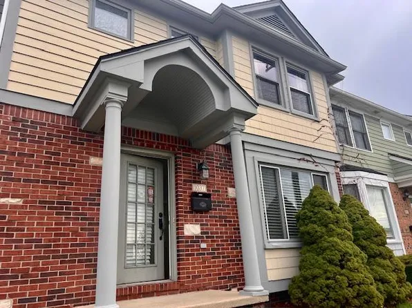 1037 Woodward Hts, Ferndale, MI 48220
