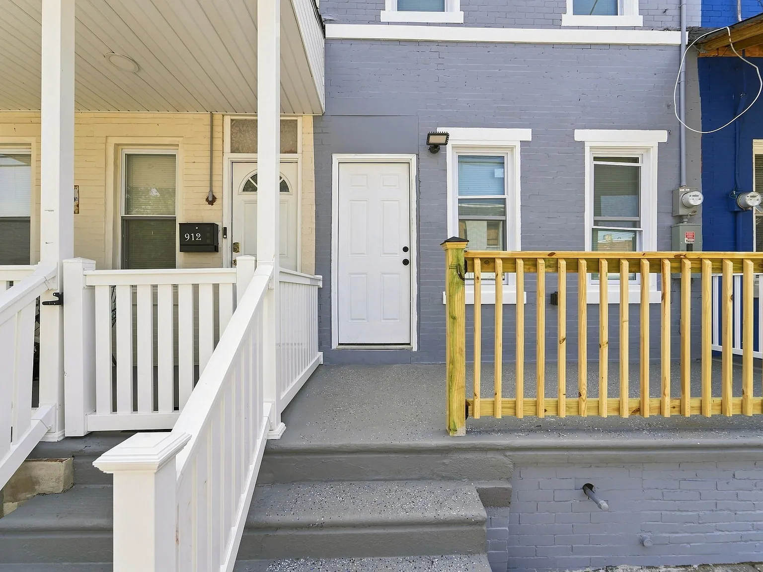 4 bed, 1096 sqft, $2,000 — Photo 2