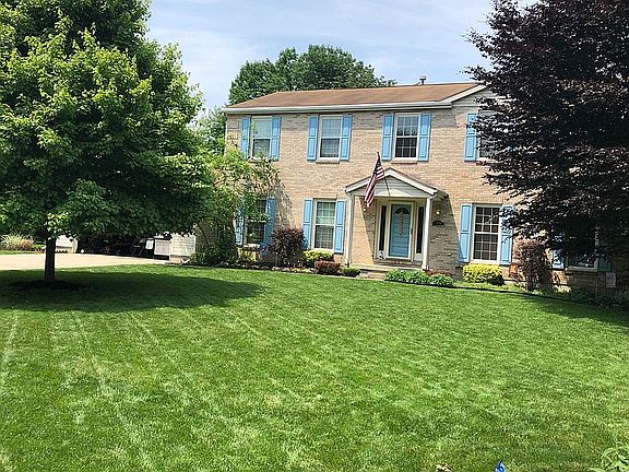 3rd image of 2424 Rockingham Dr