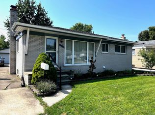 22620 Garfield St, Saint Clair Shores, MI 48082