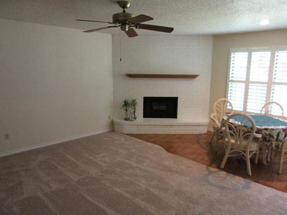 5th image of 5905 Twin Willows Dr