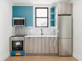 120 E 54th St #2, Brooklyn, NY 11203