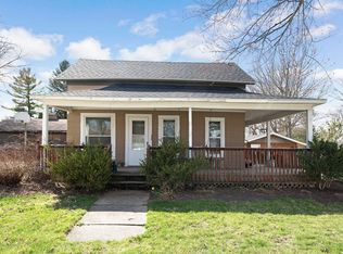 304 White St, Williamston, MI 48895