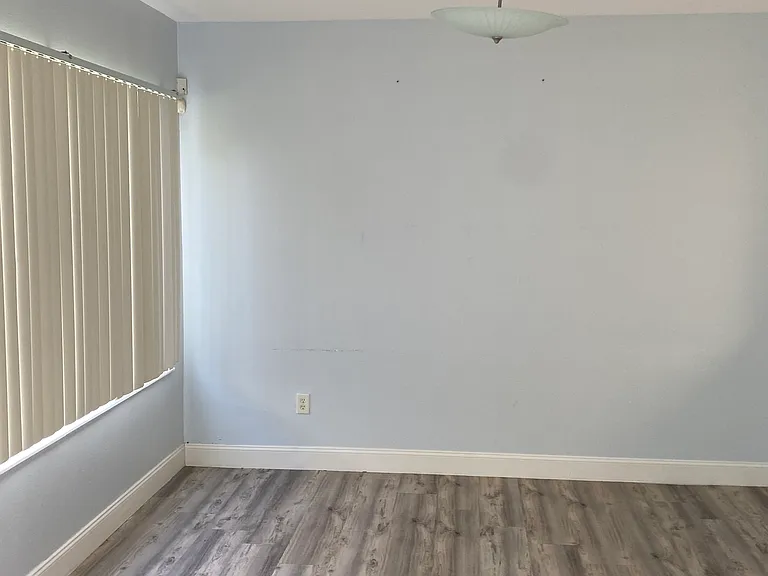 1335 Washington Palm Loop — Photo 12