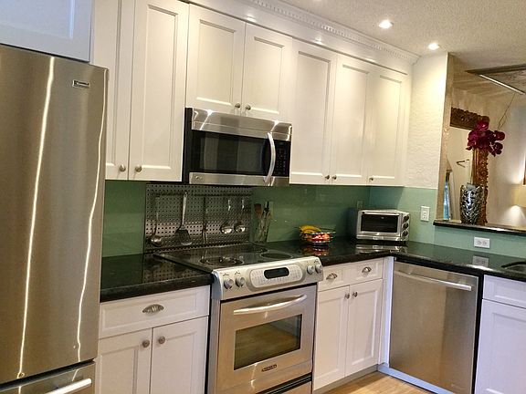 4th image of 6243 NW 74th Ct