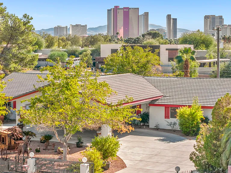3037 Palomino Ln — Photo 13