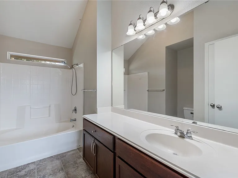 1033 Fallbrook Loop — Photo 13
