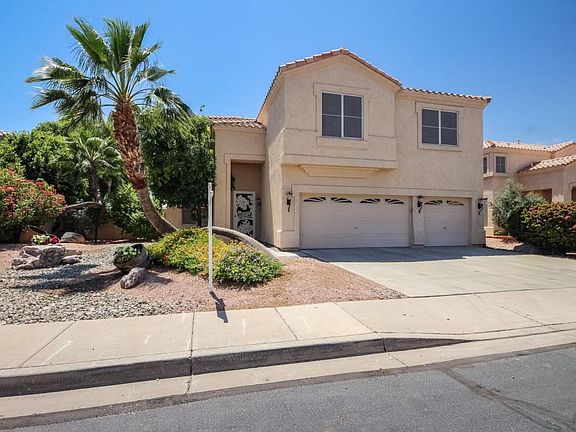 2nd image of 11207 W Cottonwood Ln