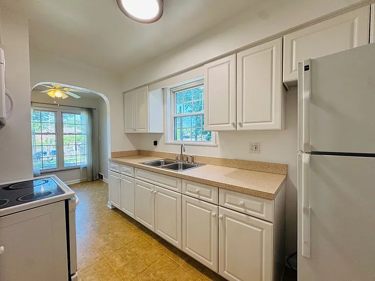 3679 Warren Road, Cleveland, OH 44111 — Photo 13