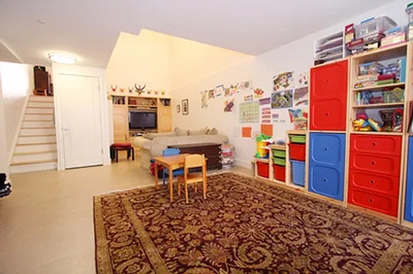 Sold by Betancourt & Associates Realty LLC | media 20