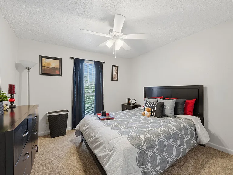 Park Place Apartments — Photo 17