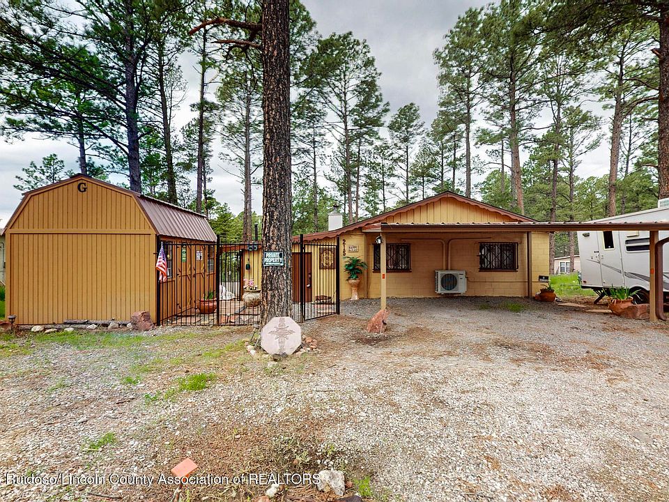 1st image of 215 Grove Dr