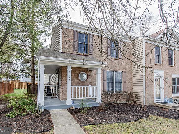 3rd image of 12731 Wedgedale Ct