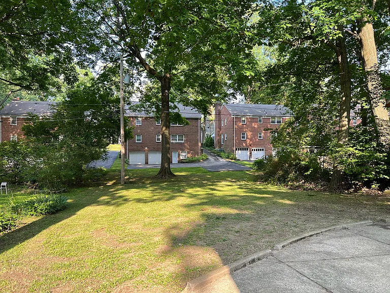 94 Jennette Dr — Photo 29