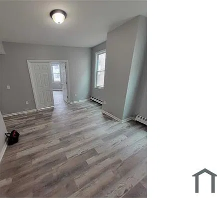 3 bed, $2,195 — Photo 2
