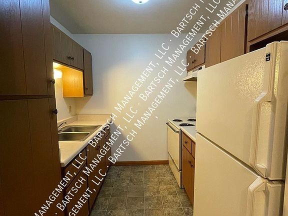 3rd image of N114W15928 Sylvan Cir APT 106