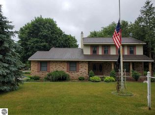 4591 S Crawford Rd, Mt Pleasant, MI 48858