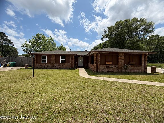 2nd image of 15311 Oneal Rd