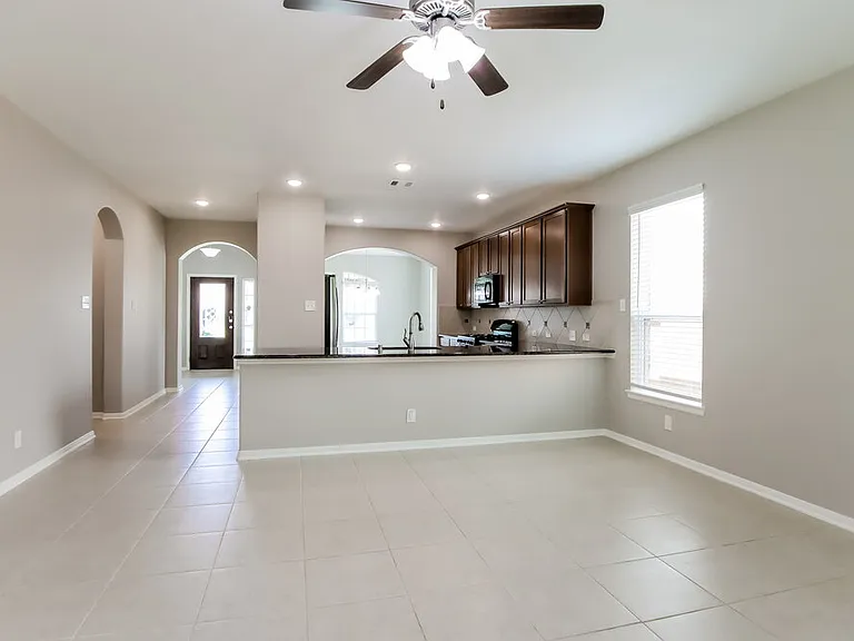 614 Companion Dr — Photo 5