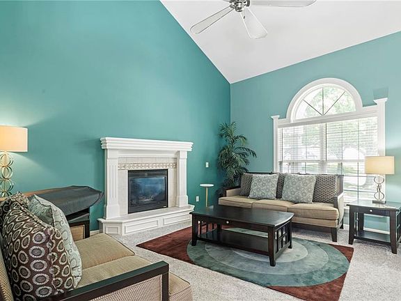 5th image of 4404 Kensington Dr