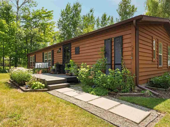 404 Clark St, Boyne City, MI 49712