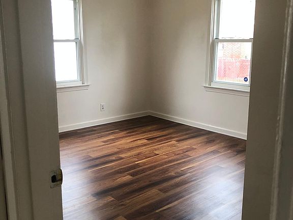 5th image of 1435 Tennyson Ave