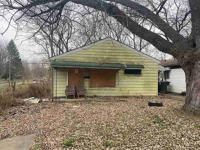 15707 Hazelton
