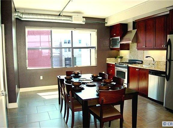 5th image of 720 N Santiago St