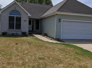 112 E Webb St, Sandwich, IL