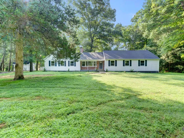 27 Slumber Corners, Weston, CT 06883