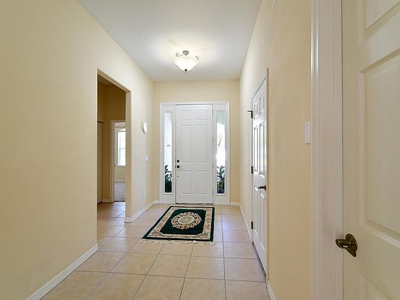 Light and Bright Foyer