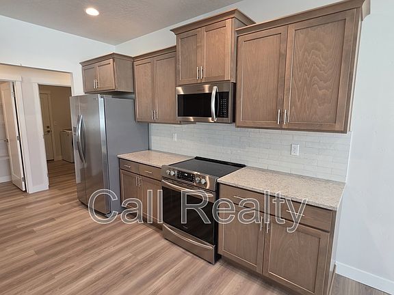 5th image of 8117 N Austin Rd