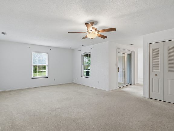 4th image of 1602 Queensbridge Sq APT 7