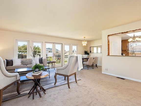 4th image of 106 Indio Dr