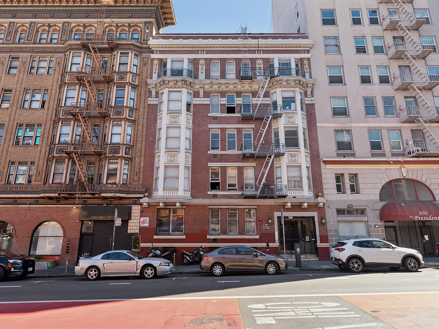 925 Geary Street — Photo 1
