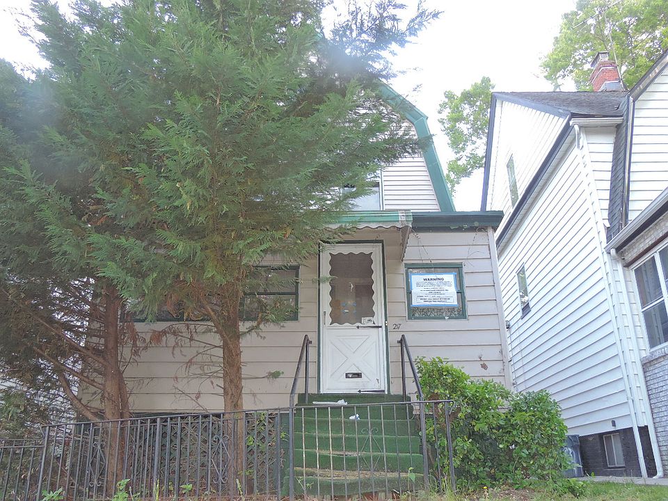 2nd image of 27 Edgar St