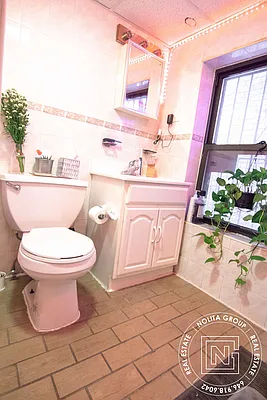 Rented by Nolita Group | media 11