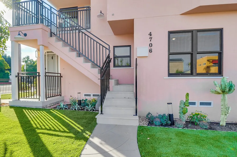 4706 Vista St - 1 — Photo 4
