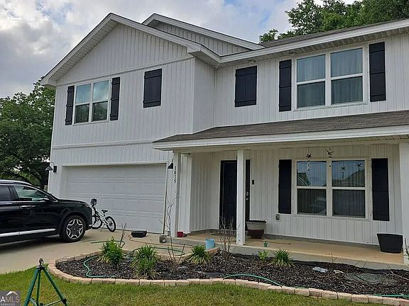 3rd image of 1015 Lovebird Ct