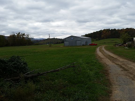 2nd image of 718 Pleasant Hill Road