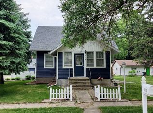 513 N Main St, Winthrop, MN 55396