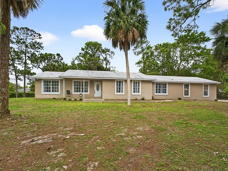 16932 Okeechobee Blvd — Photo 3